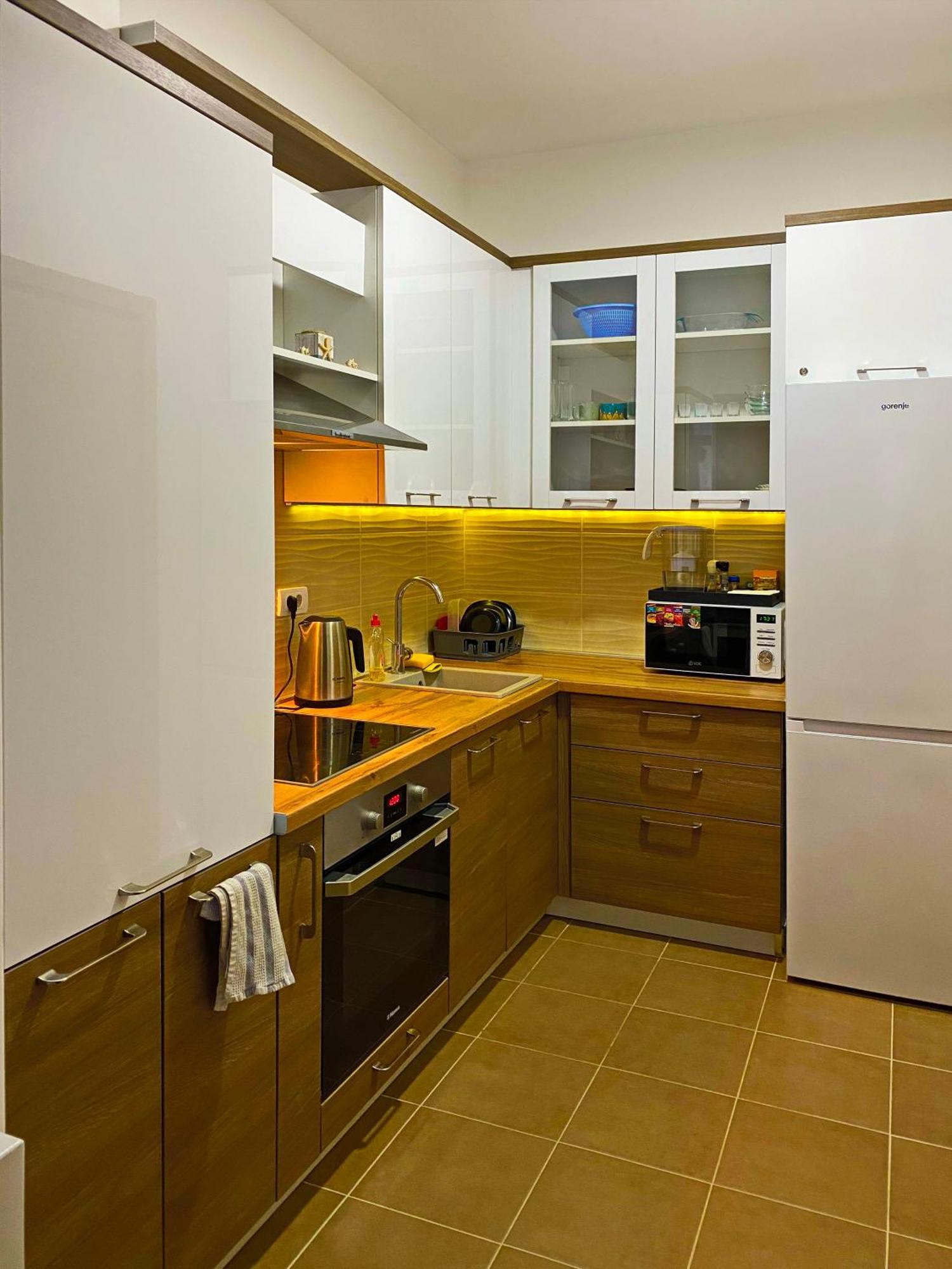 Apartment Sova Teodo Esterno foto