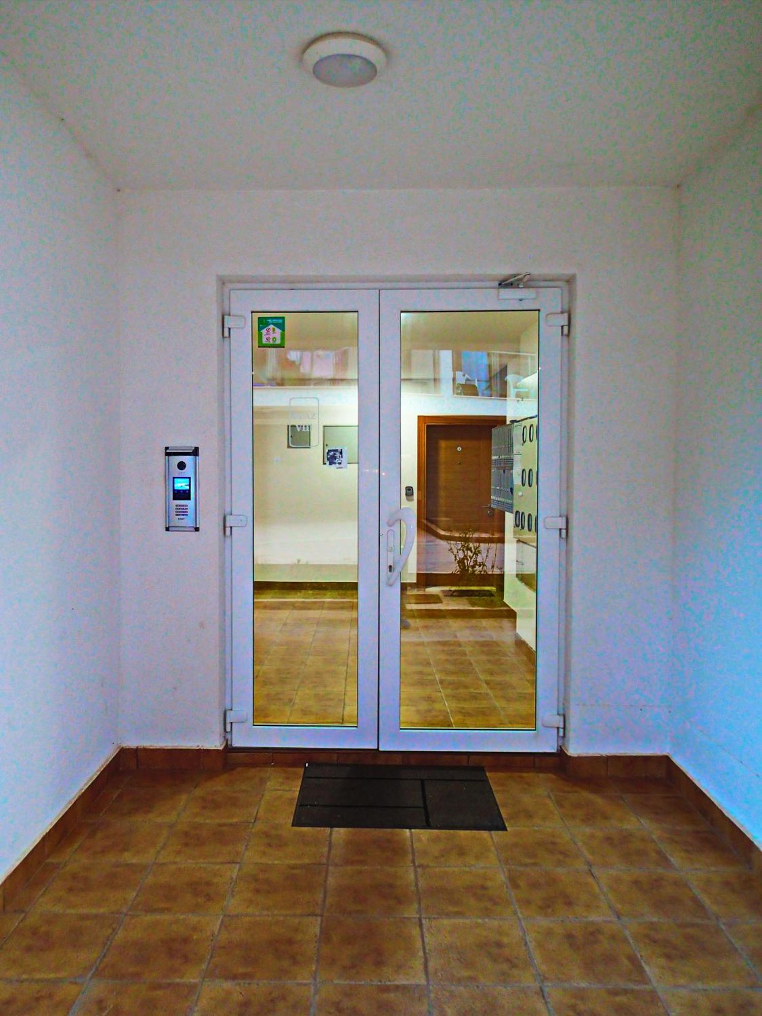Apartment Sova Teodo Esterno foto